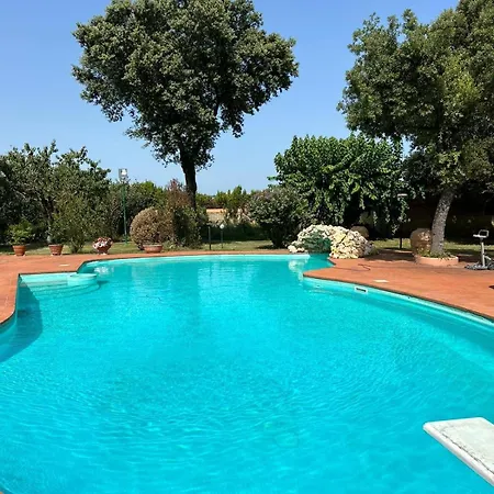 Residenza Rinascimento Montecosaro (Marche)